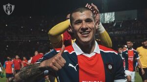 Alan Benítez: "Para vos Servio, fantasma de m..."