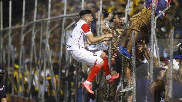 Crónica / ¡¡¡El Ciclón de la fe!!!