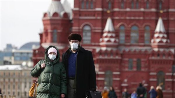 Rusia volvió a rebasar los 1.200 fallecidos diarios por COVID y registró otros 32.000 contagios