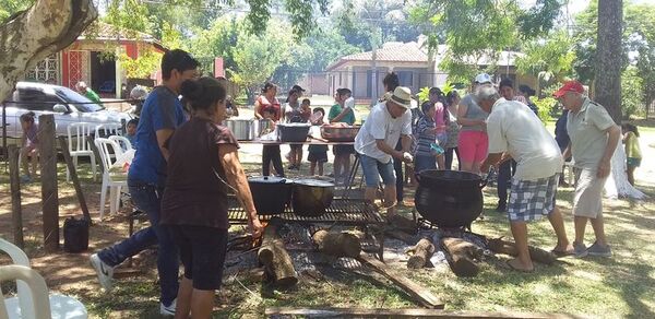 Celebran día de Santa Bárbara con tallarinada para los niños de Santaní - Nacionales - ABC Color