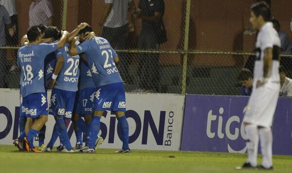 Nacional vs. Olimpia: el presente favorece al local - Fútbol - ABC Color