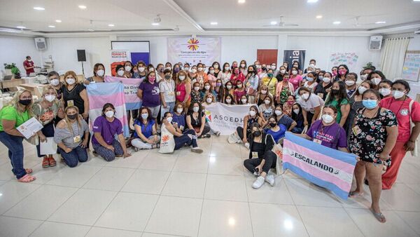 Mujeres exigen la derogación de la ley Zavala-Riera