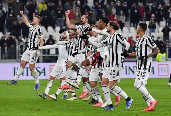 Cuadrado y Dybala liquidan al Génova - Fútbol Internacional - ABC Color