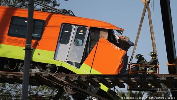 Ciudad de México: Fiscalía acusa a 10 por derrumbe del metro