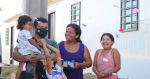 La Nación / Inician traslado de la primera familia