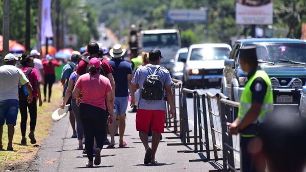 Caminera reporta aumento de peregrinantes que van hasta Caacupé