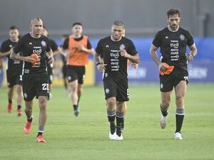 Cáceres y la lesión de Sergio Otálvaro: ¿llega al domingo? - Fútbol - ABC Color