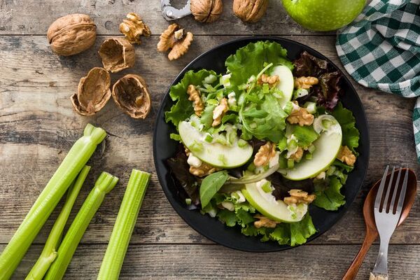 Ensalada Waldorf light para una Navidad sin perder la silueta - Gastronomía - ABC Color