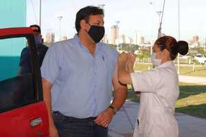 Salud intensificará vacunación anticovid en cuatro departamentos - .::Agencia IP::.