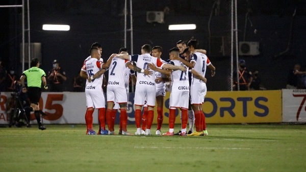 Los internacionales paraguayos para el 2022