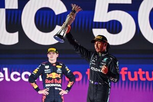 'Ha sobrepasado los límites', Hamilton critica a Verstappen luego de la caótica carrera