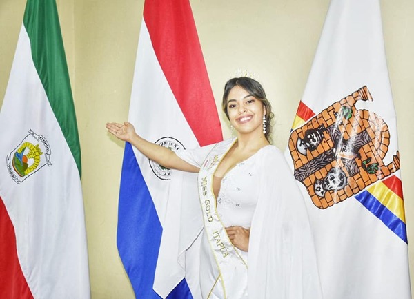 SOBERANA DE BELLEZA QUE REPRESENTARÁ AL VII DEPARTAMENTO EN UN CERTAMEN NACIONAL, VISITÓ LA GOBERNACIÓN DE ITAPÚA - Itapúa Noticias