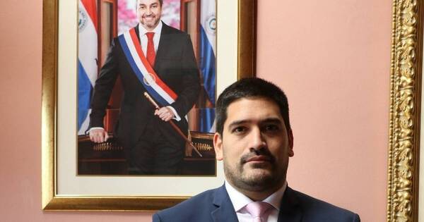 La Nación / Secretario de Marito minimiza alejamiento de senadores y dice que es por “comodidad”