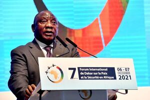 Presidente de Sudáfrica tilda de “hipocresía” las restricciones por ómicron - Mundo - ABC Color
