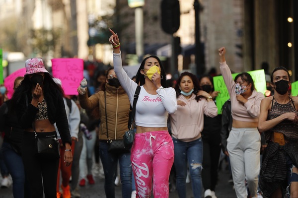 Trabajadoras sexuales exigen que se respete su labor en la Ciudad de México - MarketData