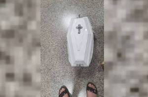 Crónica / ¡TERRIBLE ERROR! Hospital dio cuerpecito de bebé equivocado