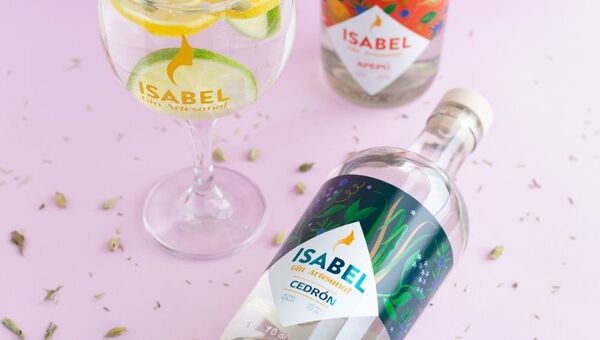 Palo Santo Brewing Co ingresa a la coctelería con Isabel Dry Gin Artesanal