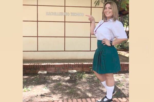 Crónica / MAÑAMI ¡Periodista regresó al colegio ra’e!