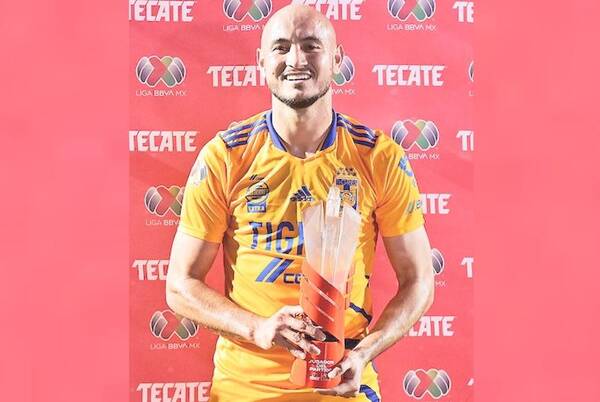 Crónica / Sobre la hora, Carlos se quedó sin final ra’e