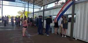 Compatriotas ya empiezan a llegar al país por fiestas de fin de año