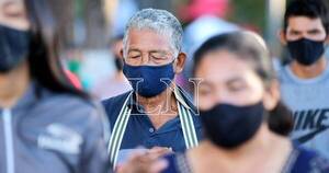 La Nación / Destacan uso de tapabocas de feligreses que van rumbo a la Basílica de Caacupé