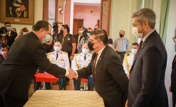 Diario HOY | Gobierno otorga reconocimiento especial a comités que apoyaron plan de vacunación COVID