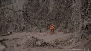 Indonesia: erupción del volcán Semeru deja ya 34 muertos