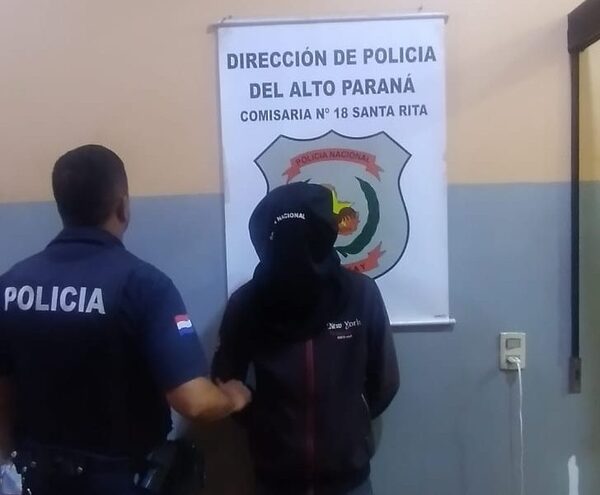 Detienen a joven que propinó varios golpes a su pareja