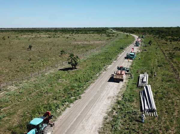 Avanzan los trabajos de electrificación en Bahía Negra con energía 100% limpia y renovable