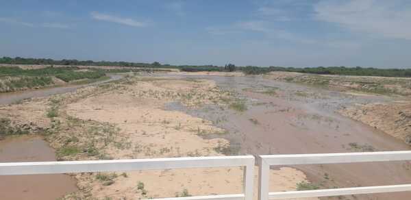 Aguas del río Pilcomayo comienzan a regar la zona del Fortín General Díaz