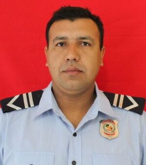 Confirman un policía muerto tras asalto a avioneta