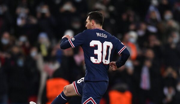Mbappé y Messi le dan una cómoda victoria al PSG ante Brujas