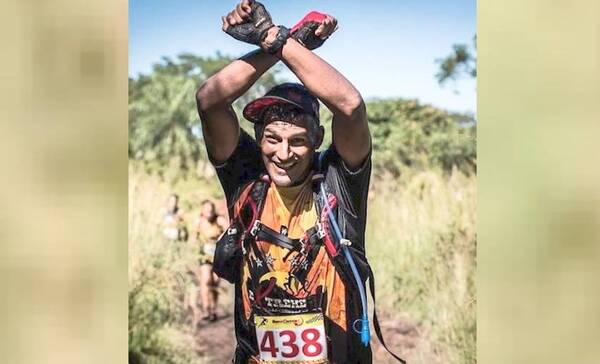 Crónica / TRAILERO Expelotero se pasa corriendo por los cerros