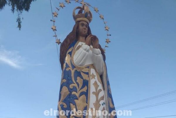 La Virgen más grande de Paraguay llegó desde Pedro Juan Caballero hasta la ciudad de Caacupé, y tiene casi tres metros