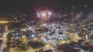 Finalmente se recibió con pirotecnia el Día de la Virgen de Caacupé