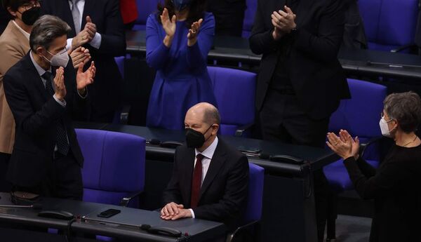 Scholz, el prodigioso ascenso al poder del vicecanciller de Merkel - Mundo - ABC Color
