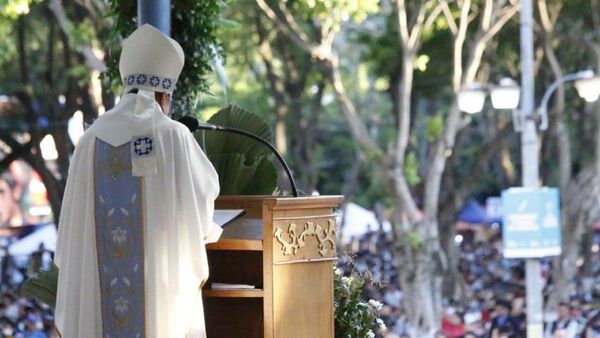 Valenzuela lanza duras críticas por corrupción en Salud y Educación