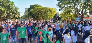 Gran acompañamiento de fieles en procesión de la Virgen de Caacupé en el Este - ABC en el Este - ABC Color