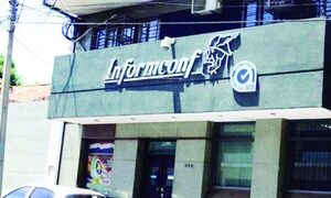 Alertan sobre estafadores que prometen alterar o eliminar reporte de crédito o Informconf