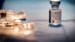 Doble dosis de Pfizer da menor protección ante ómicron