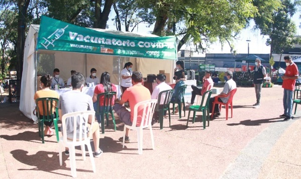 Más de 4.000 personas fueron vacunadas contra el Covid- 19 en Caacupé, reportan