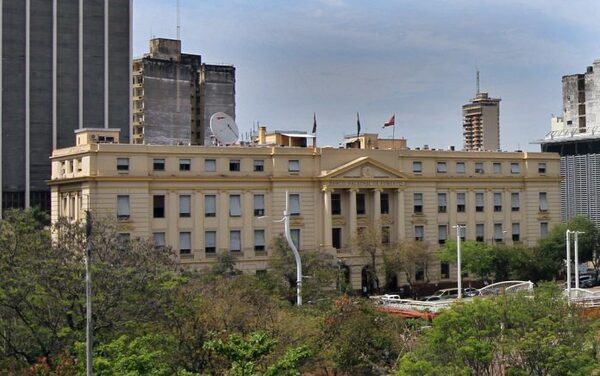 Tras dos décadas, detuvieron a uno de los cerebros del vaciamiento del BNF - Megacadena — Últimas Noticias de Paraguay