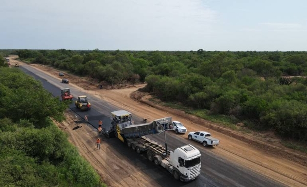 Diario HOY | Inician asfaltado en acceso a hospital en el Chaco