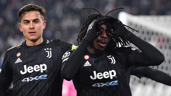 Juventus aprovecha y se hace líder del Grupo H