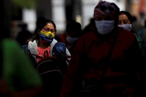 El 14 % de las empresas en Ecuador pretende incrementar los salarios en 2022 - MarketData