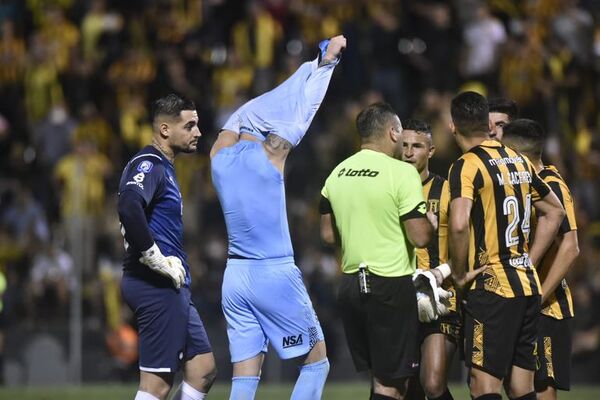 Servio: “Estoy pasando días de mierda” - Guaraní - ABC Color