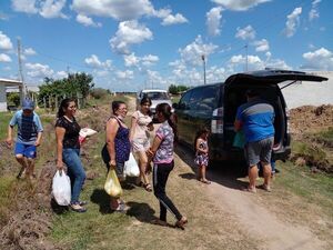 Mujer que recibió apoyo solidario en el día de la Virgen de Caacupé y lo consideró como un milagro - Nacionales - ABC Color