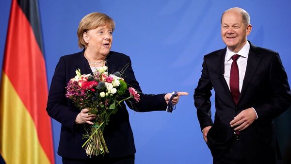 Acaba la era Merkel y Scholz promete “nuevo comienzo”