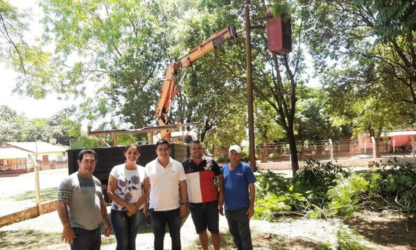 Reparan alumbrados públicos dañados en Juan L. Mallorquín – Diario TNPRESS