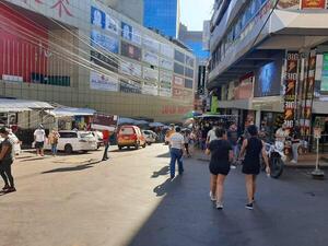 Continúa despeje de “pirañitas” en la zona comercial de CDE - La Clave
